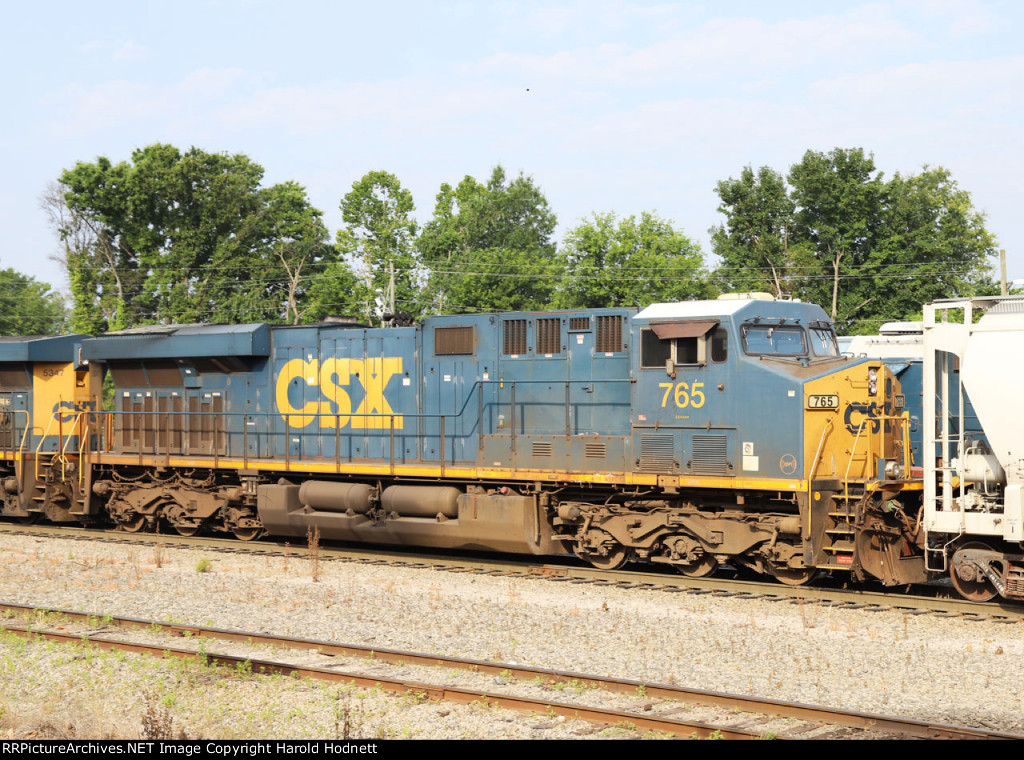 CSX 765